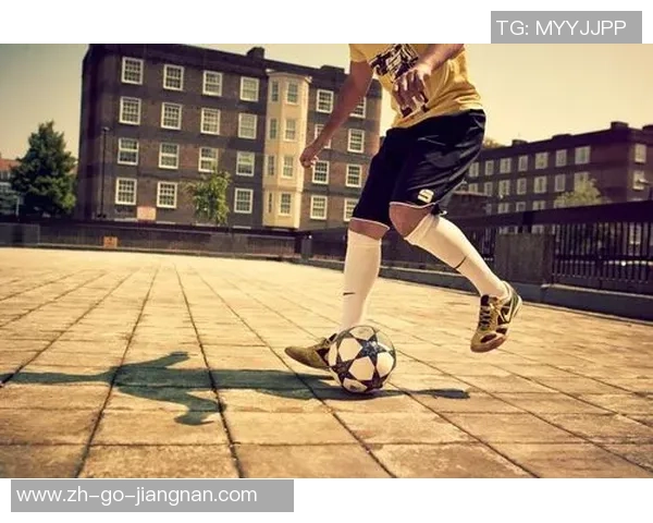 足球场上的意外伤害如何有效预防与应对技巧分享 足球场上的意外伤害如何有效预防与应对技巧分享